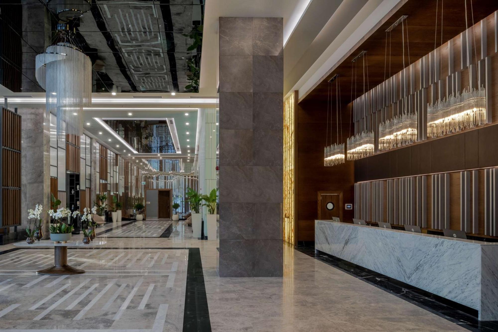 马尼萨希尔顿逸林酒店 外观 照片